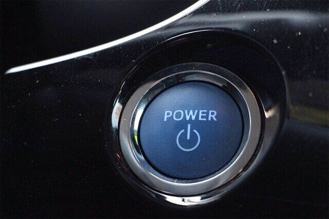 2019 Toyota Prius LE