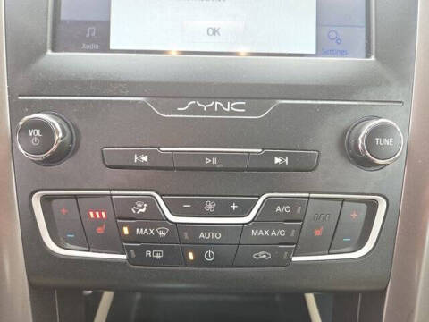 2020 Ford Fusion SEL