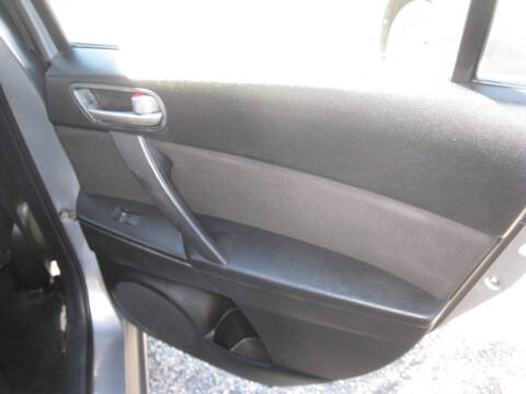 2013 Mazda MAZDA3 i SV