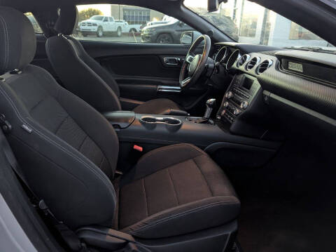 2015 Ford Mustang V6