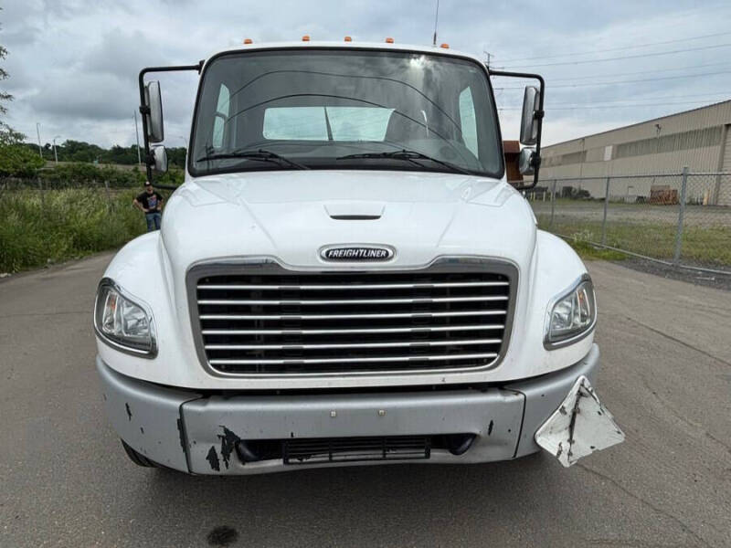 2020 Freightliner M2 106