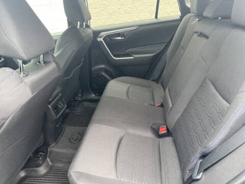 2023 Toyota RAV4 Hybrid SE