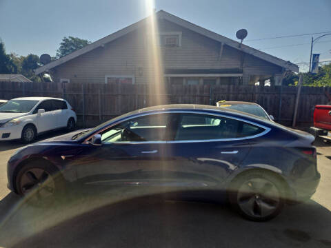 2019 Tesla Model 3 Standard Range