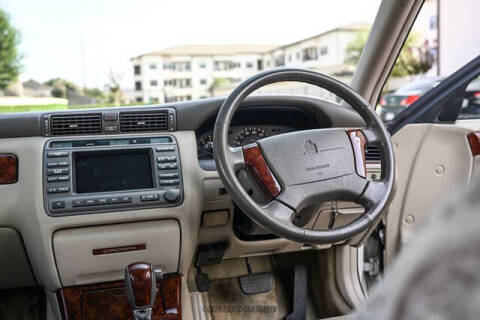 2000 Toyota Crown