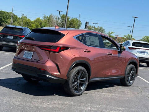 2026 Lexus NX 450h+ Luxury