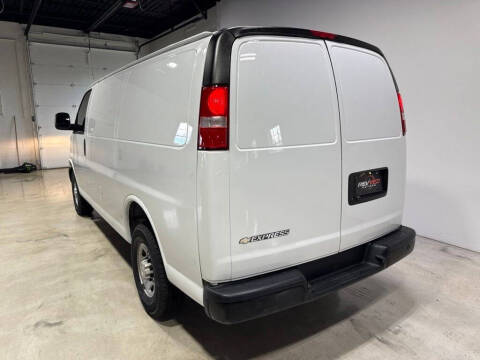 2020 Chevrolet Express 2500