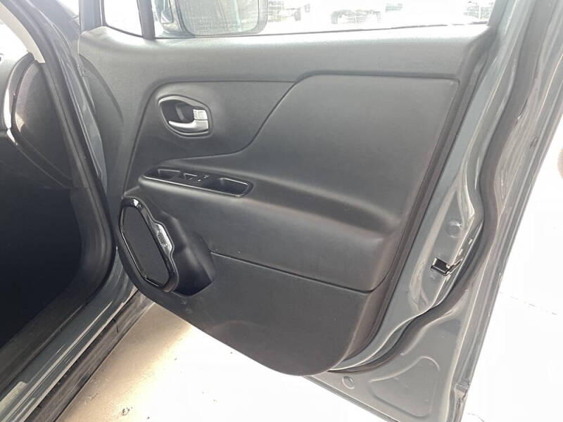 2017 Jeep Renegade Altitude