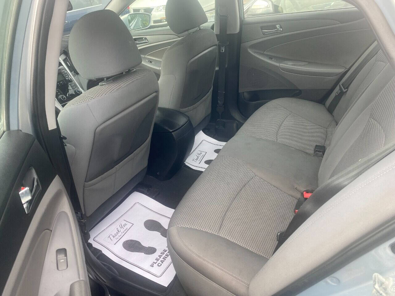 2011 HYUNDAI Sonata Sedan - $3,995