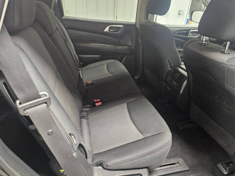 2020 Nissan Pathfinder S