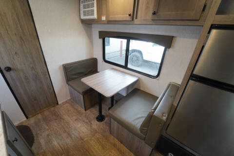 2024 Sunset Park RV Sun-Lite 19 RB