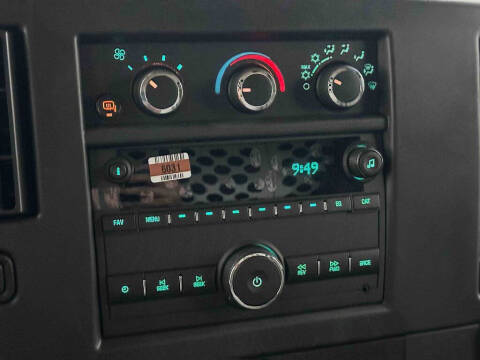 2025 Chevrolet Express 2500