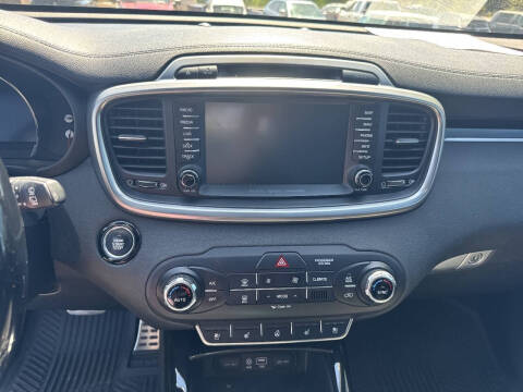 2017 Kia Sorento SX V6