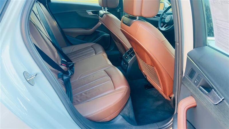 2019 Audi A4 quattro Premium Plus 45 TFSI