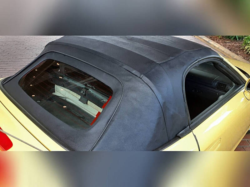 2001 Toyota MR2 Spyder