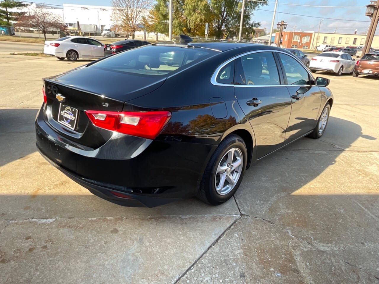 2016 Chevrolet Malibu for sale at Auto Connection in Waterloo, IA