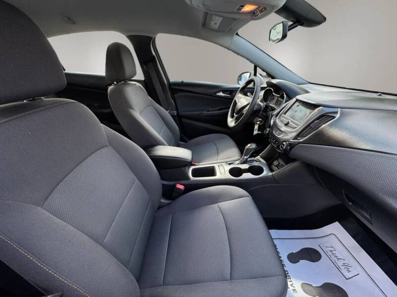 2019 Chevrolet Cruze LS
