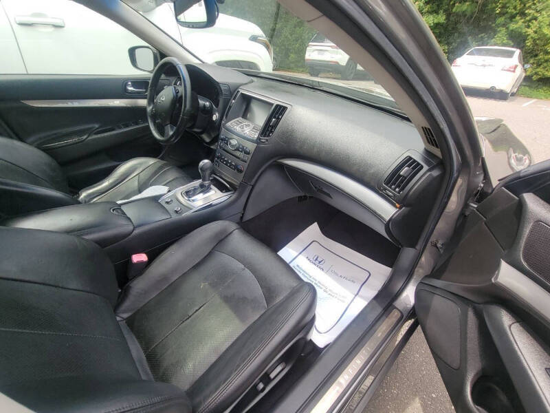 2011 Infiniti G25 Sedan Journey