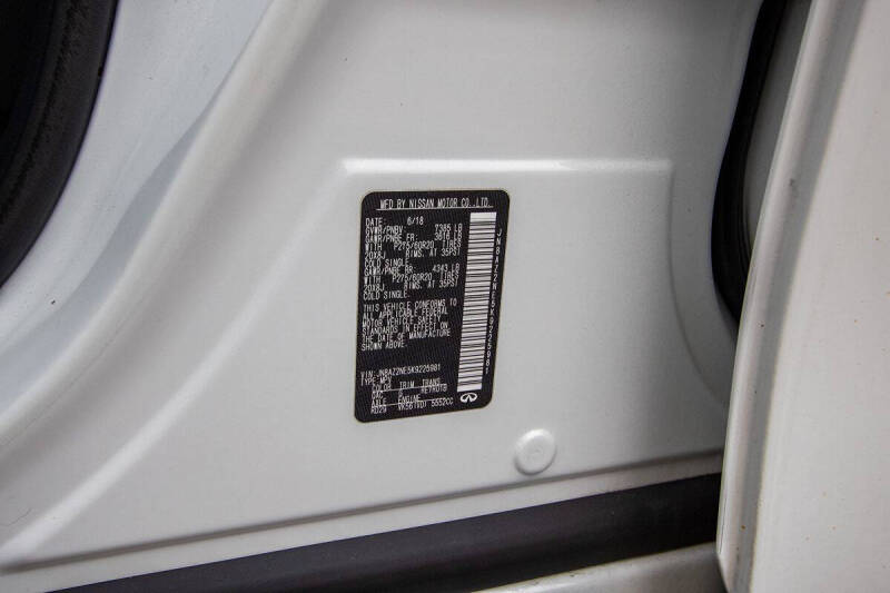 2019 Infiniti QX80 Luxe