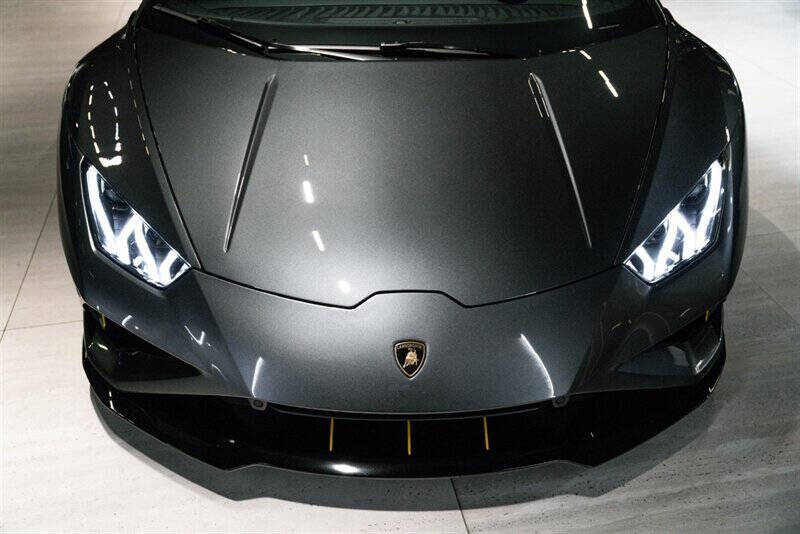 2023 Lamborghini Huracan EVO Spyder