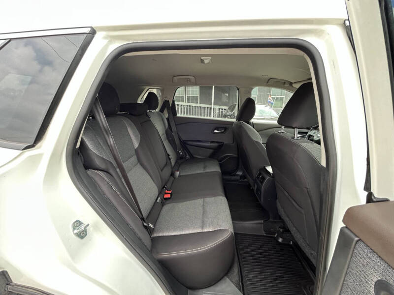 2023 Nissan Rogue SV - Photo 10