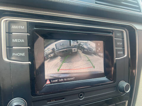 2016 Volkswagen Passat 1.8T R-Line