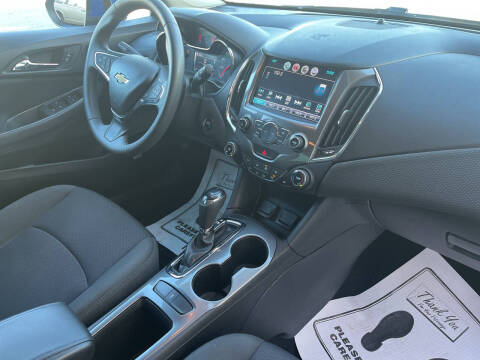 2017 Chevrolet Cruze LT Auto