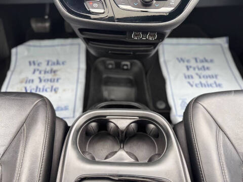 2021 Chrysler Pacifica Touring L