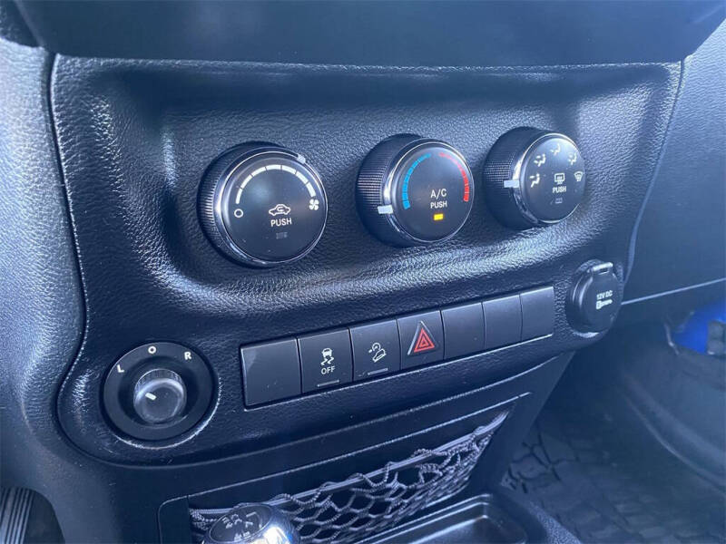 2014 Jeep Wrangler Unlimited Freedom Edition