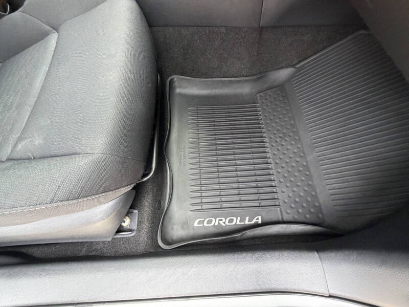 2019 Toyota Corolla Hatchback SE