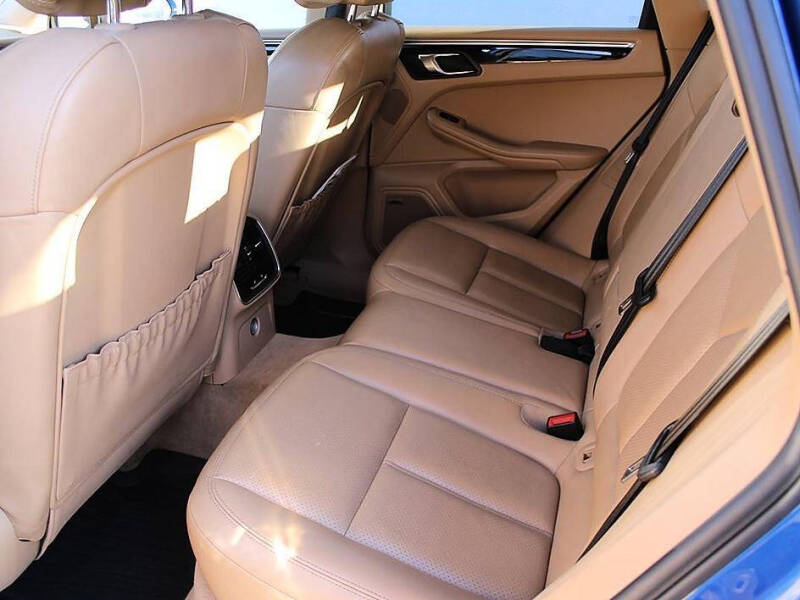 2016 Porsche Macan S