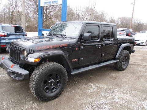 2021 Jeep Gladiator for sale at PENDLETON PIKE AUTO SALES in Ingalls IN