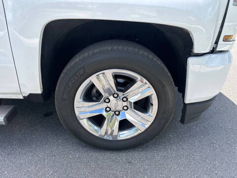 2018 Chevrolet Silverado 1500 Custom