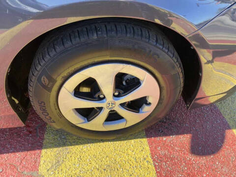 2015 Toyota Prius Three