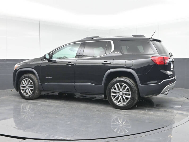 2017 GMC Acadia SLE-2