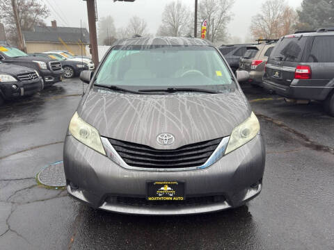 2013 Toyota Sienna
