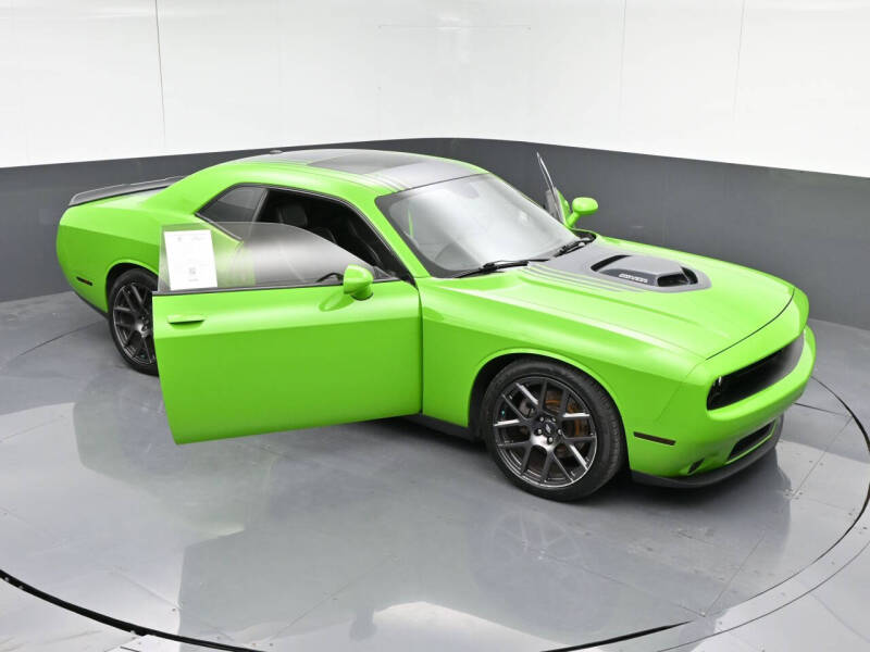2017 Dodge Challenger R/T Plus