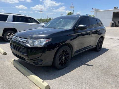 2014 Mitsubishi Outlander ES