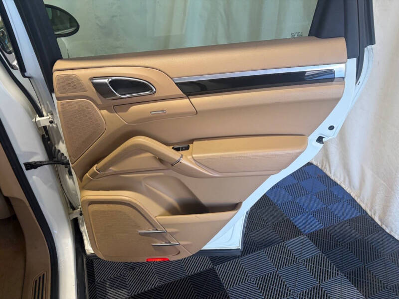 2012 Porsche Cayenne Tiptronic