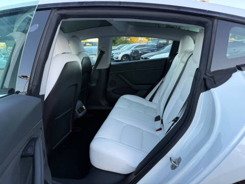 2021 Tesla Model 3 Standard Range Plus