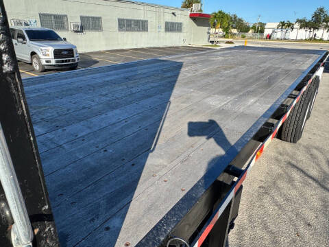 2017 Freightliner M2 106