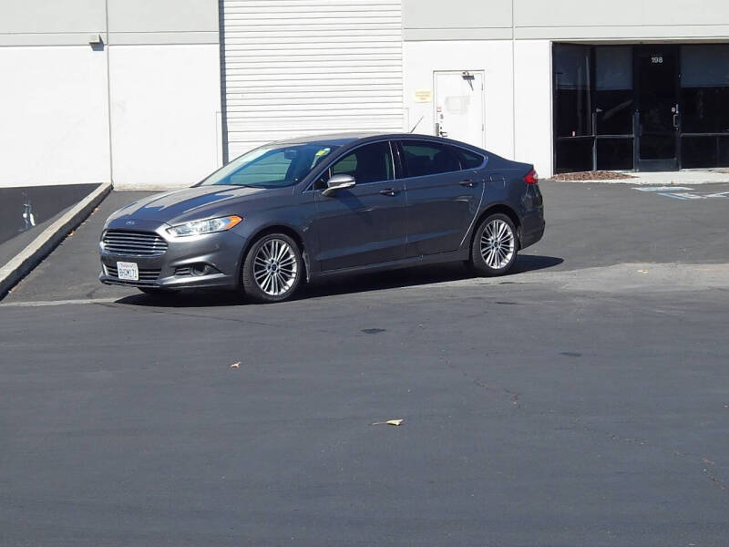 2014 Ford Fusion SE