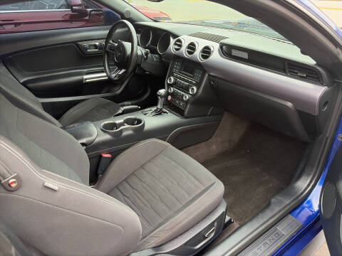 2016 Ford Mustang EcoBoost Premium