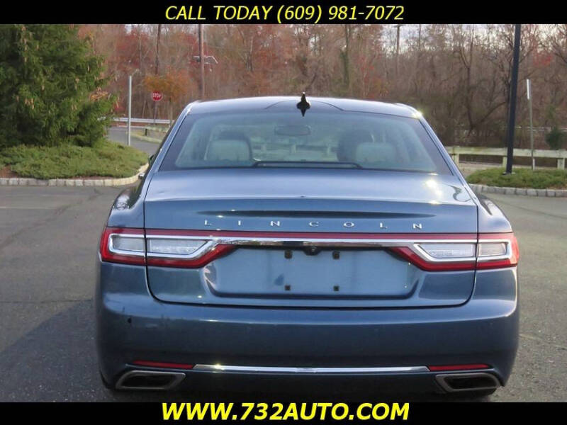 2018 Lincoln Continental Select