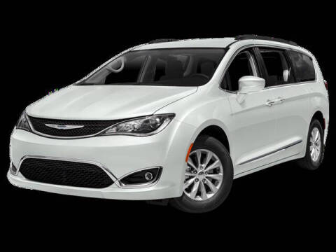 2018 Chrysler Pacifica for sale at Goldy Chrysler Dodge Jeep Ram Mitsubishi in Huntington WV