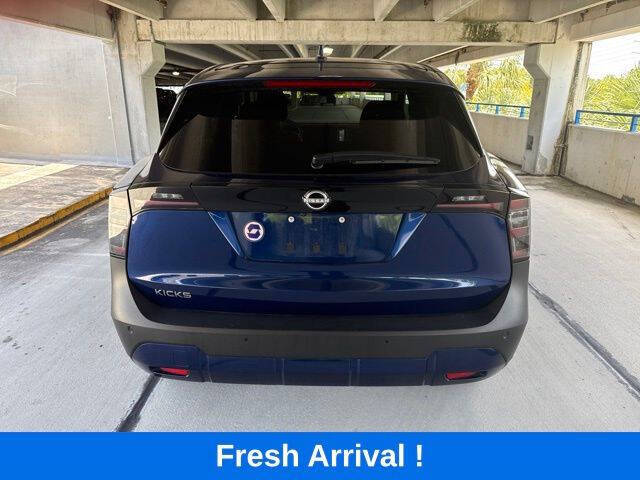 2025 Nissan Kicks SV