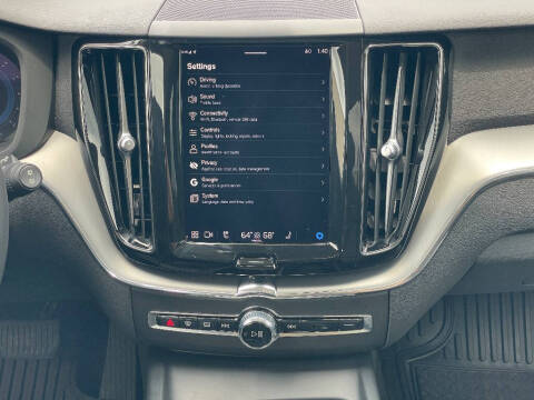 2023 Volvo XC60 B5 Core