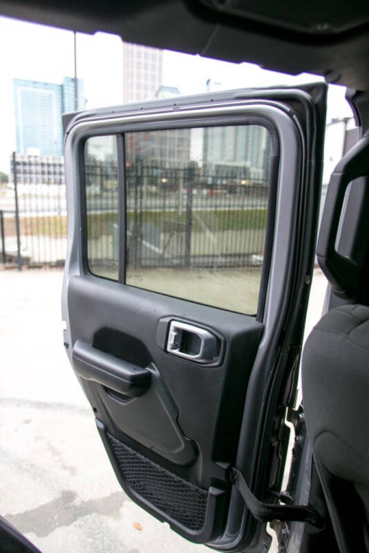 2020 Jeep Gladiator Sport