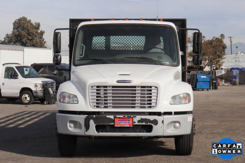 2019 Freightliner M2 106