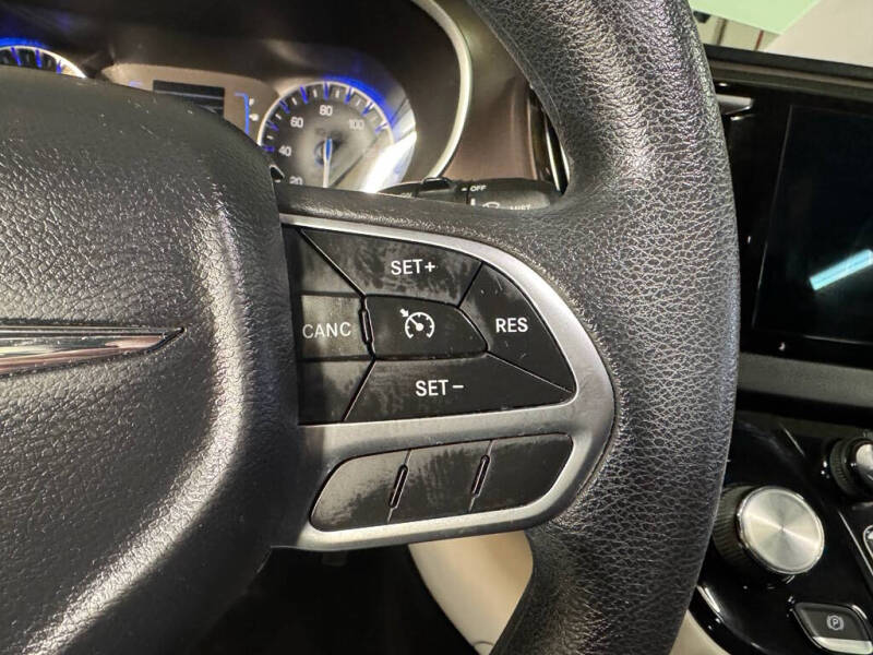 2017 Chrysler Pacifica Touring