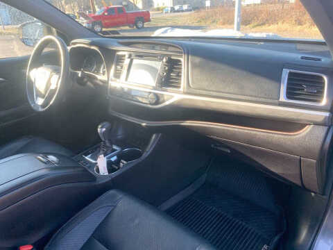 2017 Toyota Highlander Limited